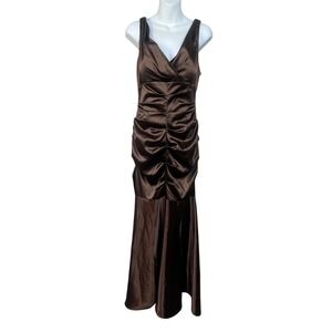 XSCAPE By Joanna Chen Brown‎ Satin Ruched Gown Y2K Size 10 HOCO Dark Fairy